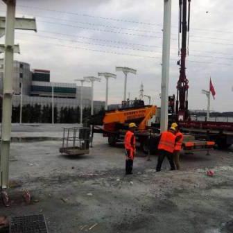 Mobil vinç çalışma alanı